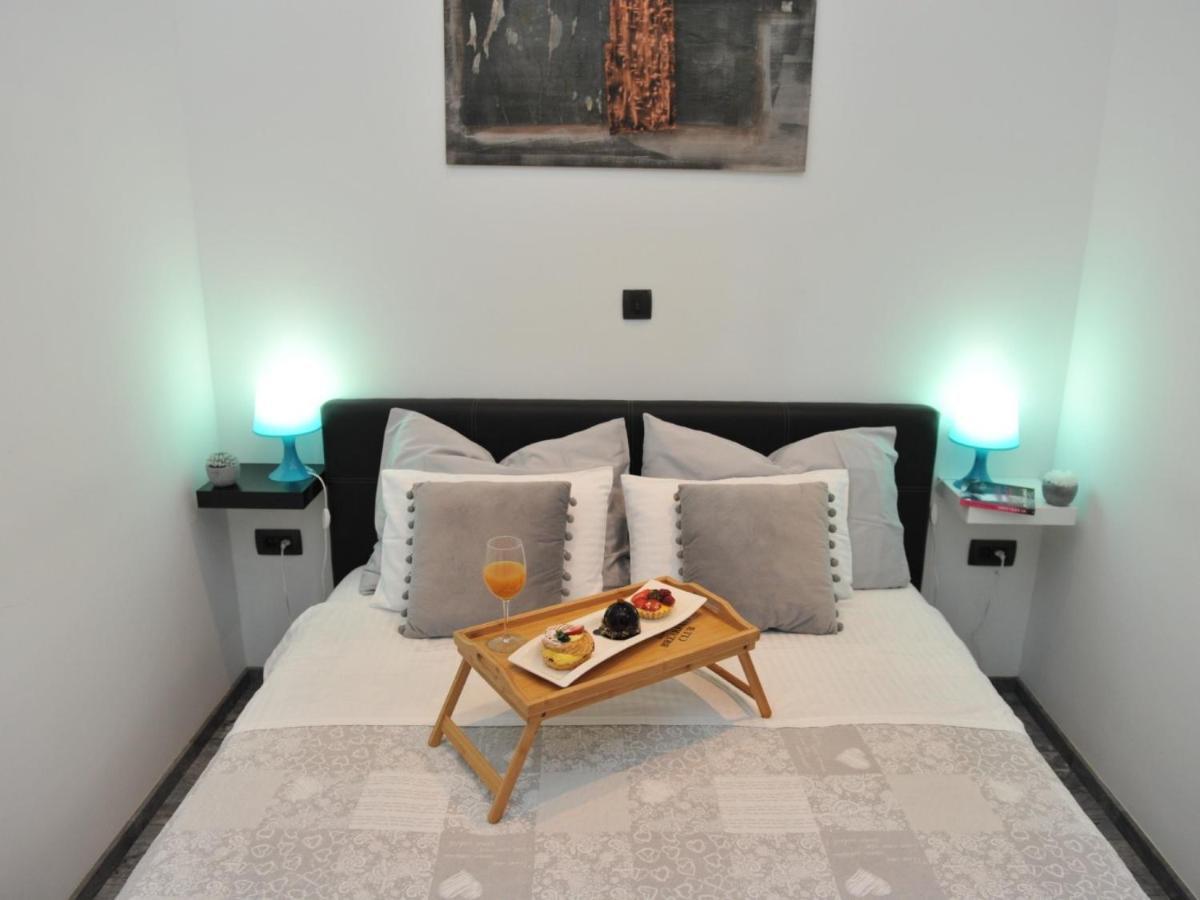 Shanti Home Laurana Esterno foto